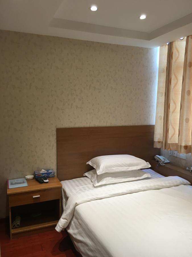 Standard Single Room -  No Window